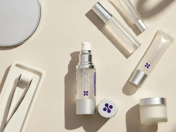 Best acne scar cream roundup with professional silicone scar gel products in a clean editorial skincare flat lay
