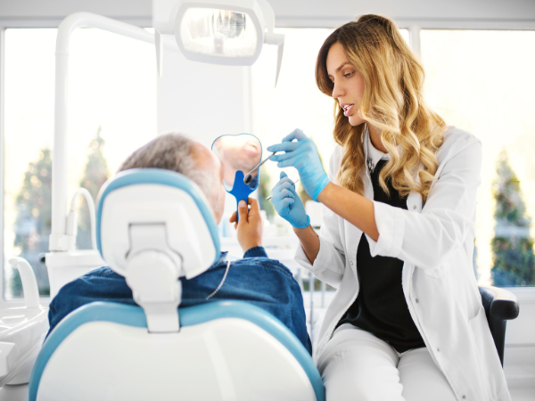 HurriCaine ONE Benzo - Dental Photo